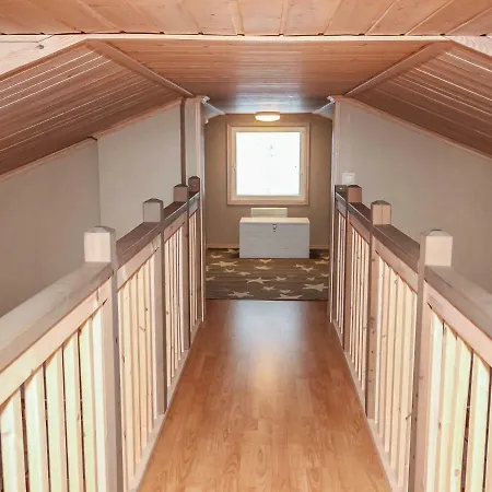 펜션 Rukan Taikavuosselin Helmi 8 A By Interhome 루카